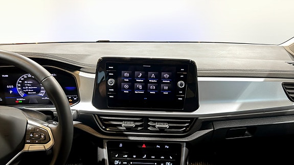 Volkswagen T-Roc 9 of 19