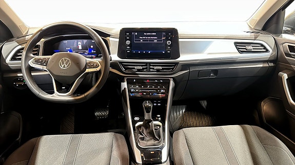 Volkswagen T-Roc 10 of 19