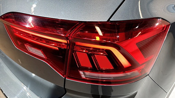 Volkswagen T-Roc 13 of 19
