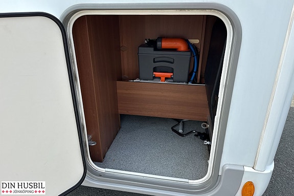 LMC I715 5 of 20