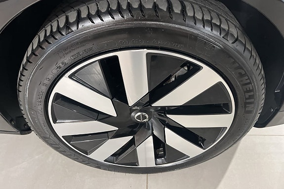 Volvo V90 12 of 19