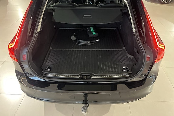 Volvo V90 13 of 19