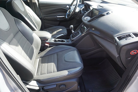 Ford Kuga 10 of 21