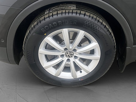 Volkswagen Tiguan 28 of 30