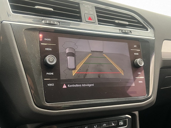 Volkswagen Tiguan 14 of 30