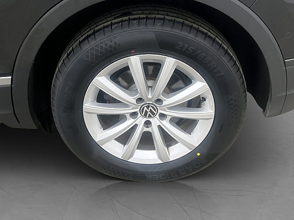 Volkswagen Tiguan 29 of 30