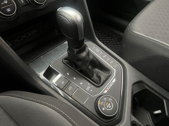 Volkswagen Tiguan 19 of 30