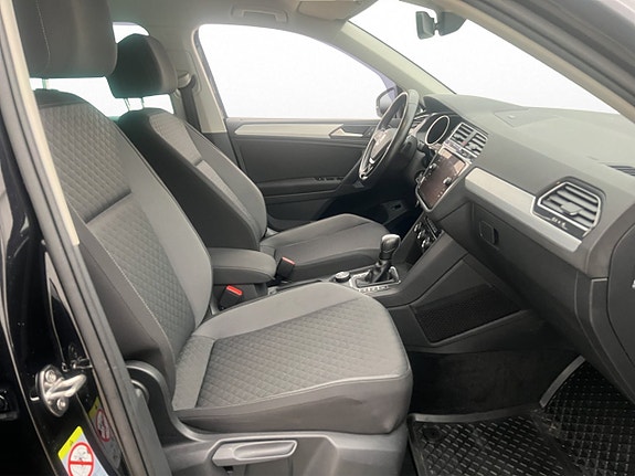 Volkswagen Tiguan 22 of 30