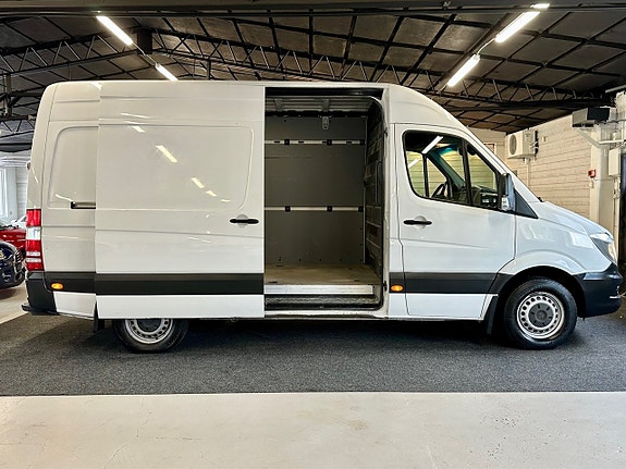 Mercedes-Benz Sprinter 211 3 of 5
