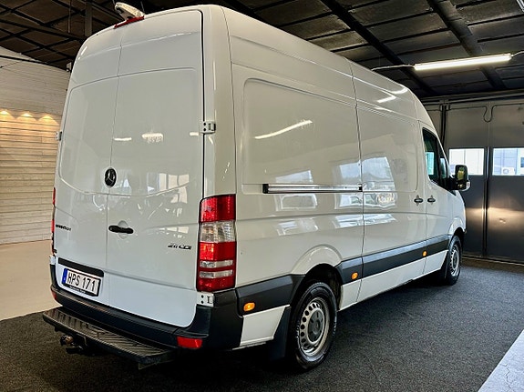 Mercedes-Benz Sprinter 211 4 of 5
