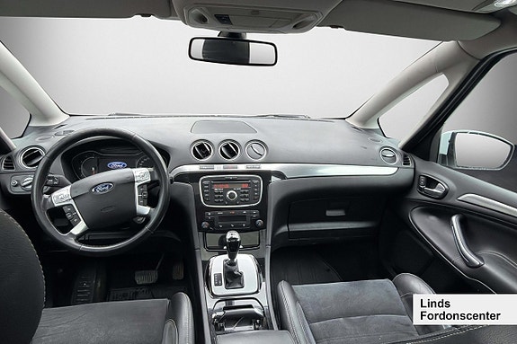 Ford S-MAX 6 of 7