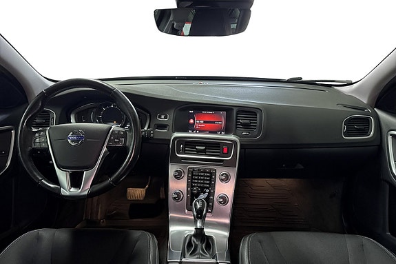 Volvo V60 Cross Country 5 of 5