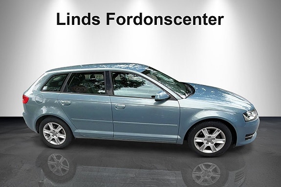 Audi A3 4 of 5