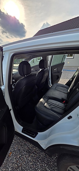 Kia Sportage 5 of 10