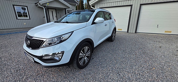 Kia Sportage 2 of 10