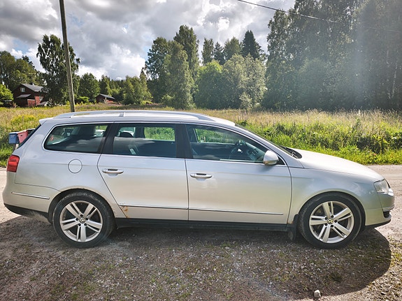 Volkswagen Passat 4 of 5
