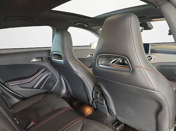 Mercedes-Benz CLA220 d 20 of 23