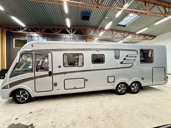 Hymer 798 Premium Line 50-ED EP-Stödben ALDE Inverter Solpanel Ax2 Lastvikt:1363kg 4 of 30