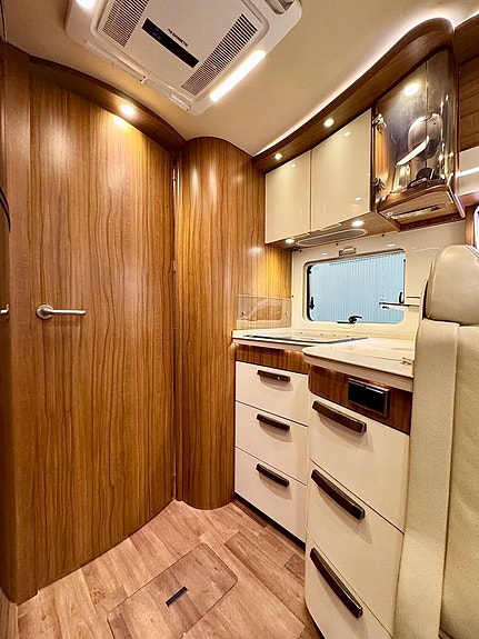 Hymer 798 Premium Line 50-ED EP-Stödben ALDE Inverter Solpanel Ax2 Automat Last:1363 13 of 30