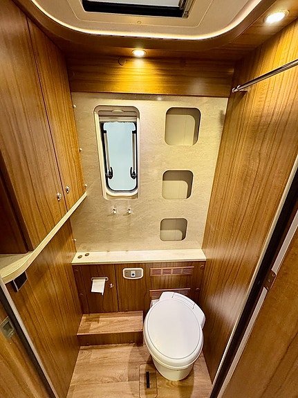 Hymer 798 Premium Line 50-ED EP-Stödben ALDE Inverter Solpanel Ax2 Automat Last:1363 21 of 30
