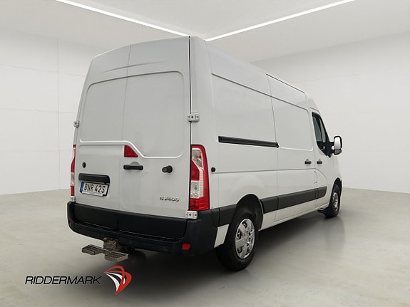 Nissan NV400 10 of 30