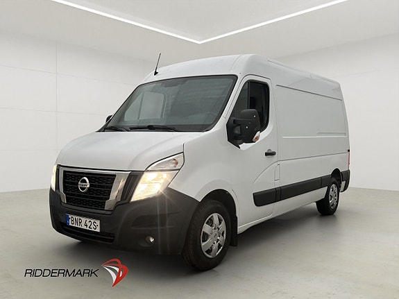 Nissan NV400 3 of 30