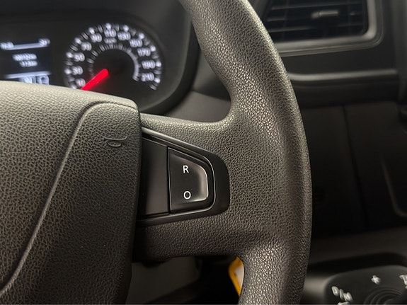 Nissan NV400 20 of 30
