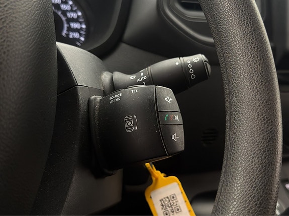 Nissan NV400 21 of 30