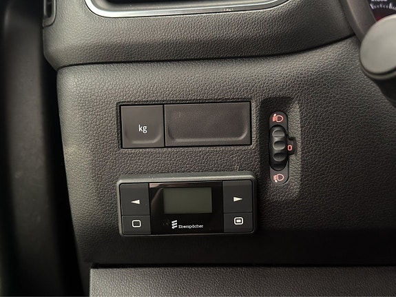 Nissan NV400 14 of 30