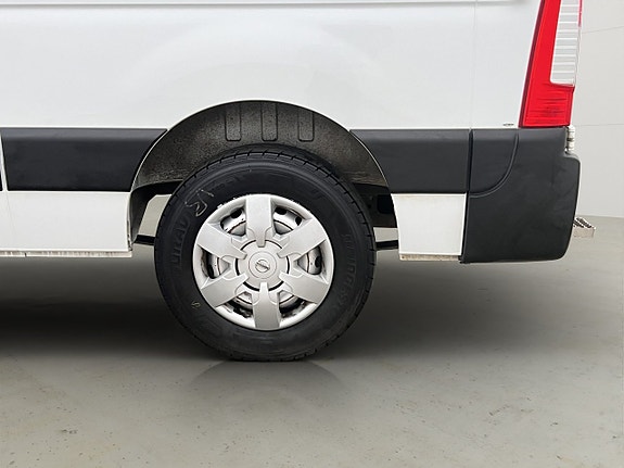 Nissan NV400 29 of 30