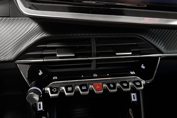 Peugeot 2008 15 of 20