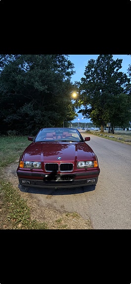 BMW 328i 2 of 5