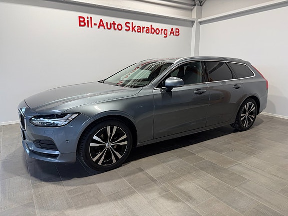 Volvo V90 2 of 24