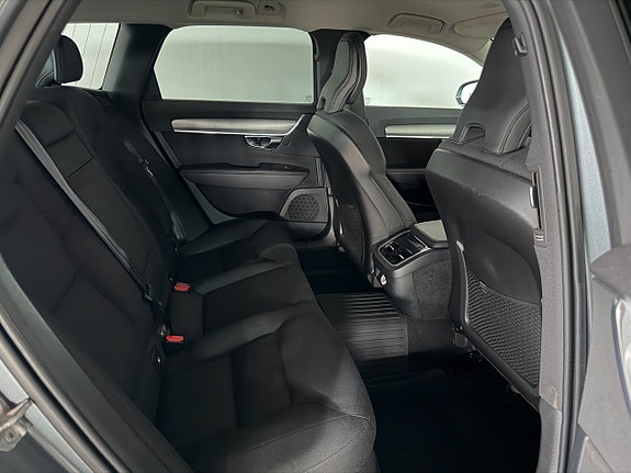 Volvo V90 13 of 24