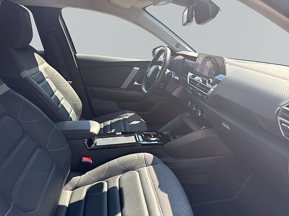 Citroen C4 X 9 of 15