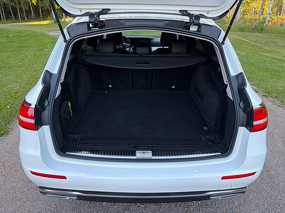 Mercedes-Benz E220 8 of 15