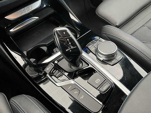 BMW X3 8 of 16