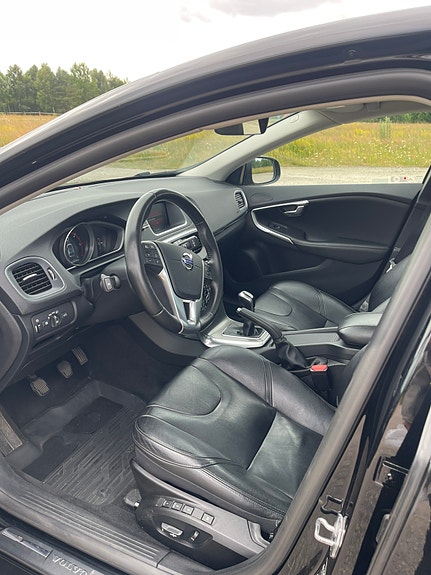 Volvo V40 6 of 7