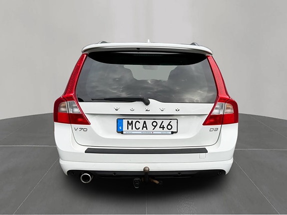 Volvo V70 3 of 5