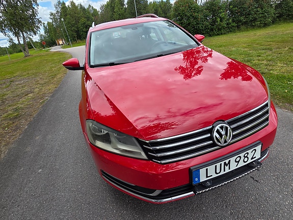 Volkswagen Passat 3 of 5