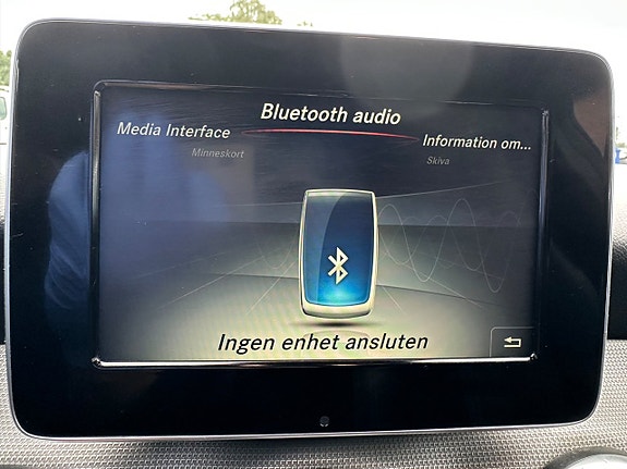 Mercedes-Benz CLA200 d 10 of 10