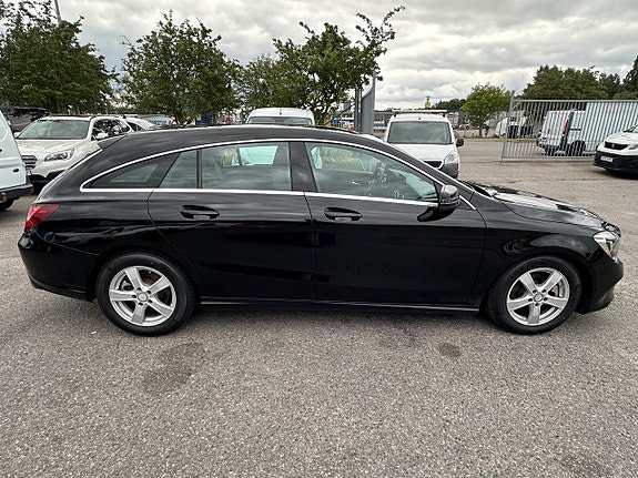 Mercedes-Benz CLA200 d 3 of 5