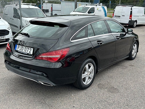 Mercedes-Benz CLA200 d 4 of 5