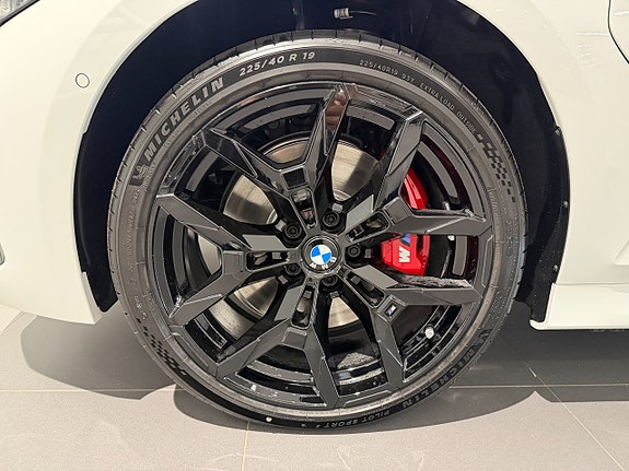 BMW 330e 5 of 5