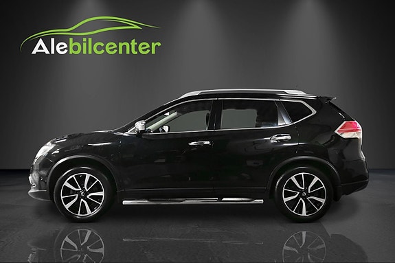 Nissan X-Trail 3 of 5