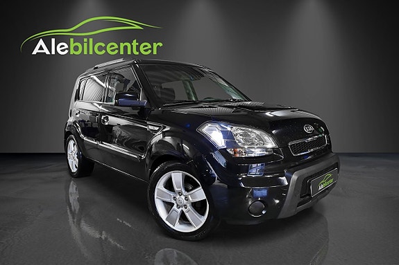 Kia Soul 2 of 5