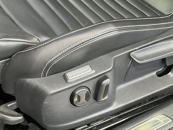 Volkswagen Passat 5 of 17