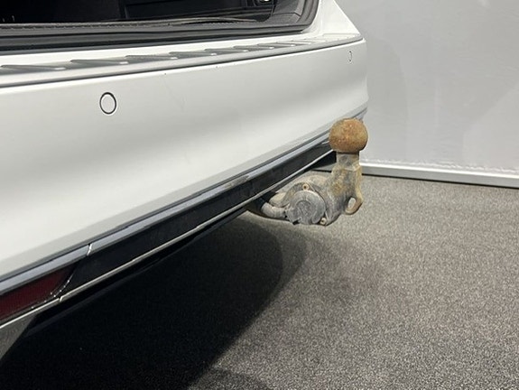 Volkswagen Passat 3 of 17