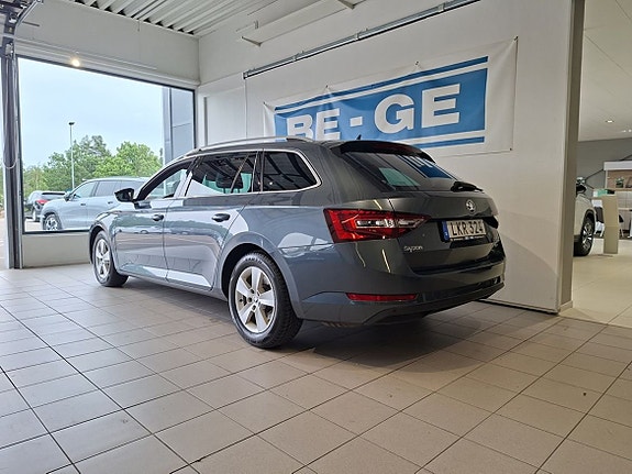 Skoda Superb 3 of 5