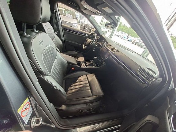 Skoda Superb 10 of 13